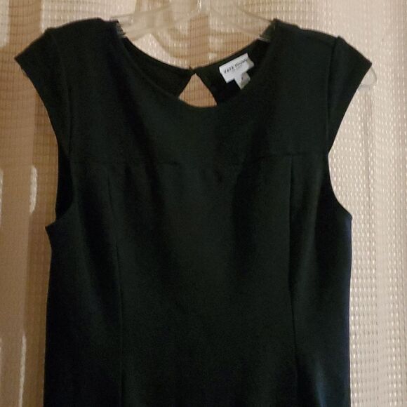 💕Kate Young Black Dress💕Size 8 - Picture 3 of 5
